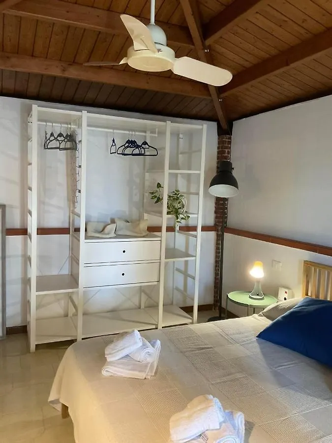 La Casetta Di Laura Terrasini Vakantiehuis